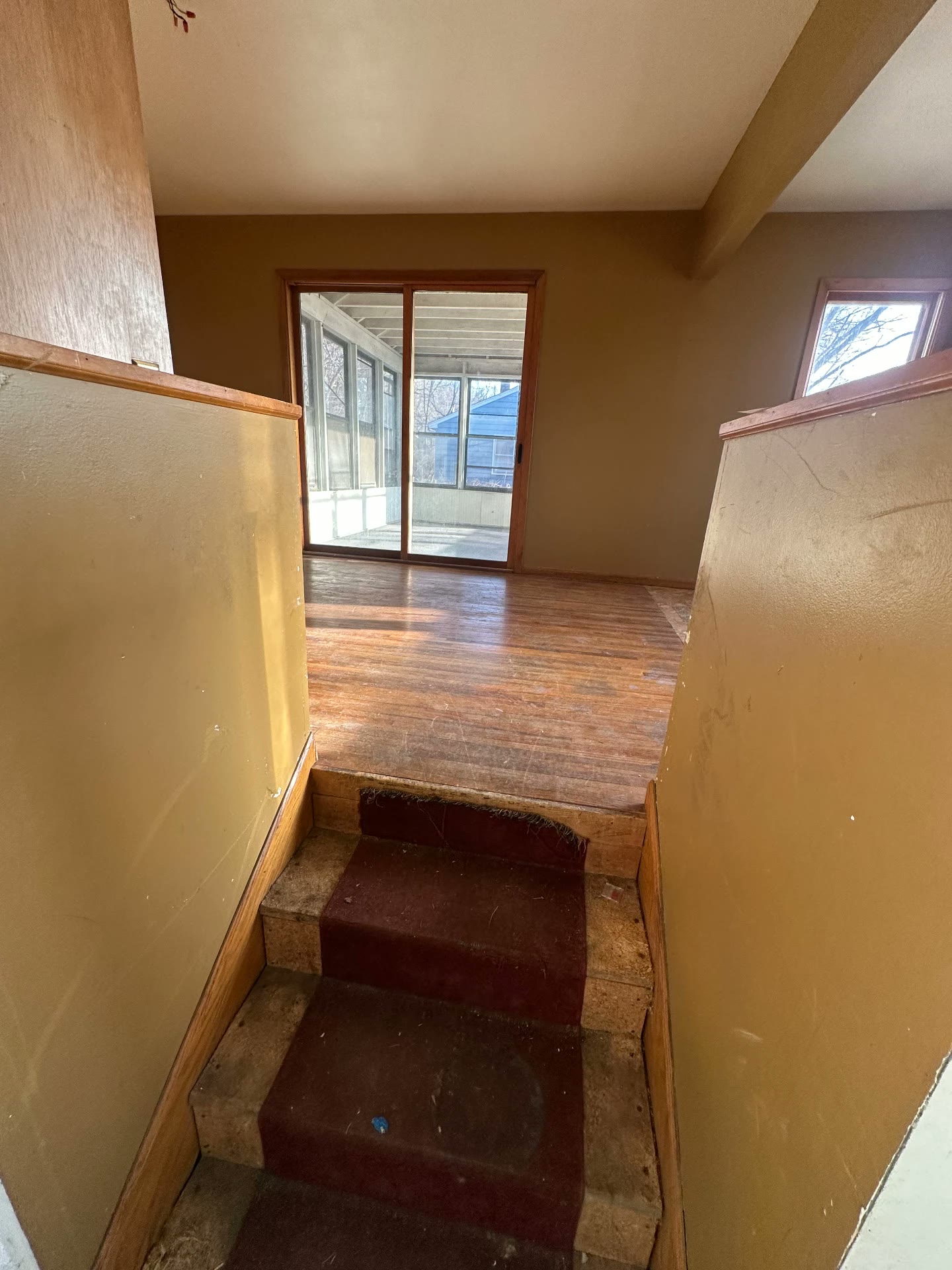 Original living and sunroom entry